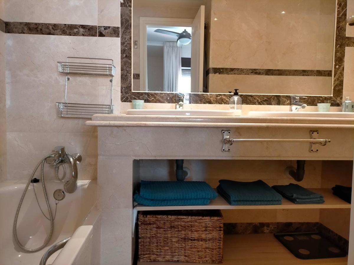 Appartement Met Zeezicht En Vlakbij Het Strand Manilva Ngoại thất bức ảnh