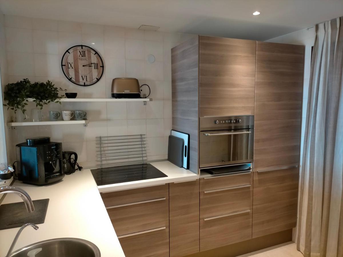 Appartement Met Zeezicht En Vlakbij Het Strand Manilva Ngoại thất bức ảnh