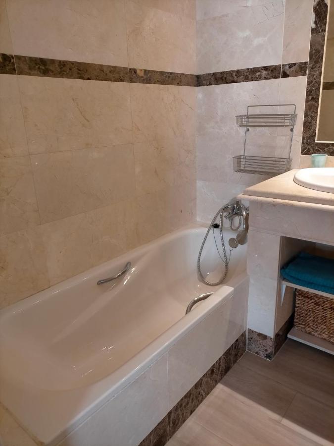 Appartement Met Zeezicht En Vlakbij Het Strand Manilva Ngoại thất bức ảnh